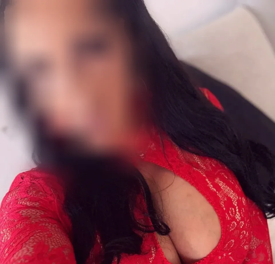 Leyla, 37